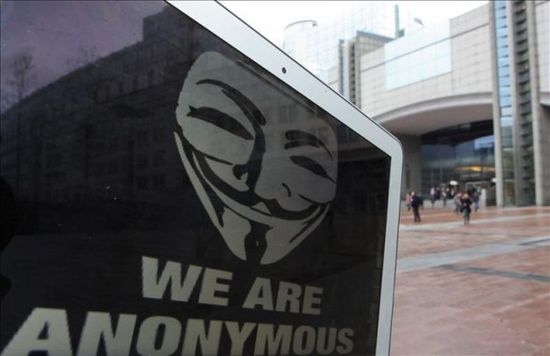 Anonymous amenazó con ataque web masivo al Gobierno chino   